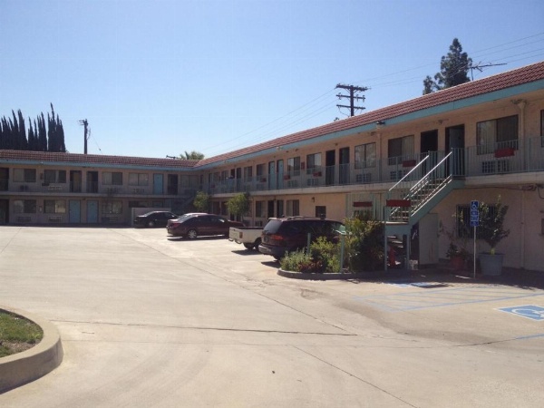 All 8 Motel image 12